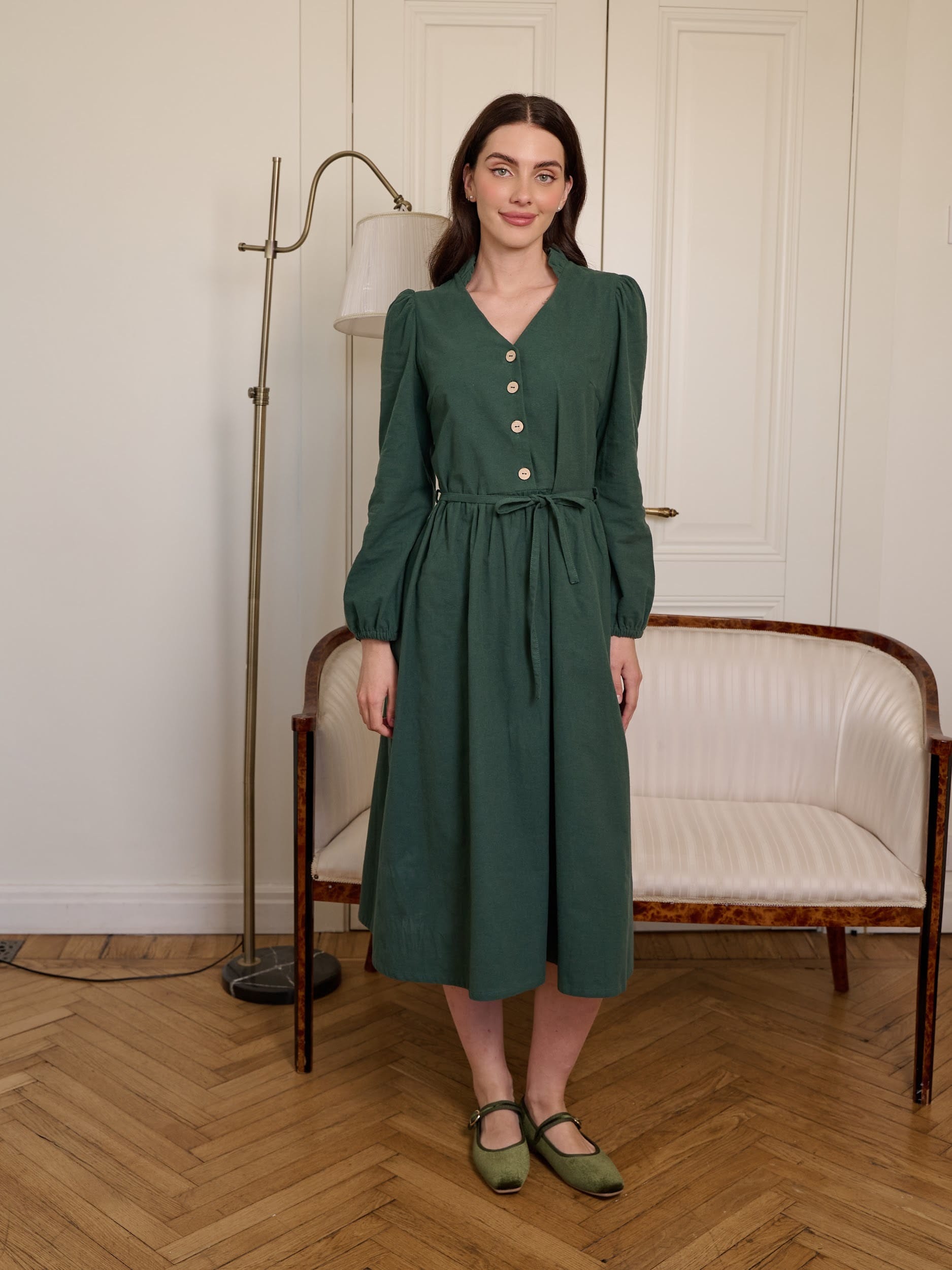 Платье с воротником стойкой. Фото 1