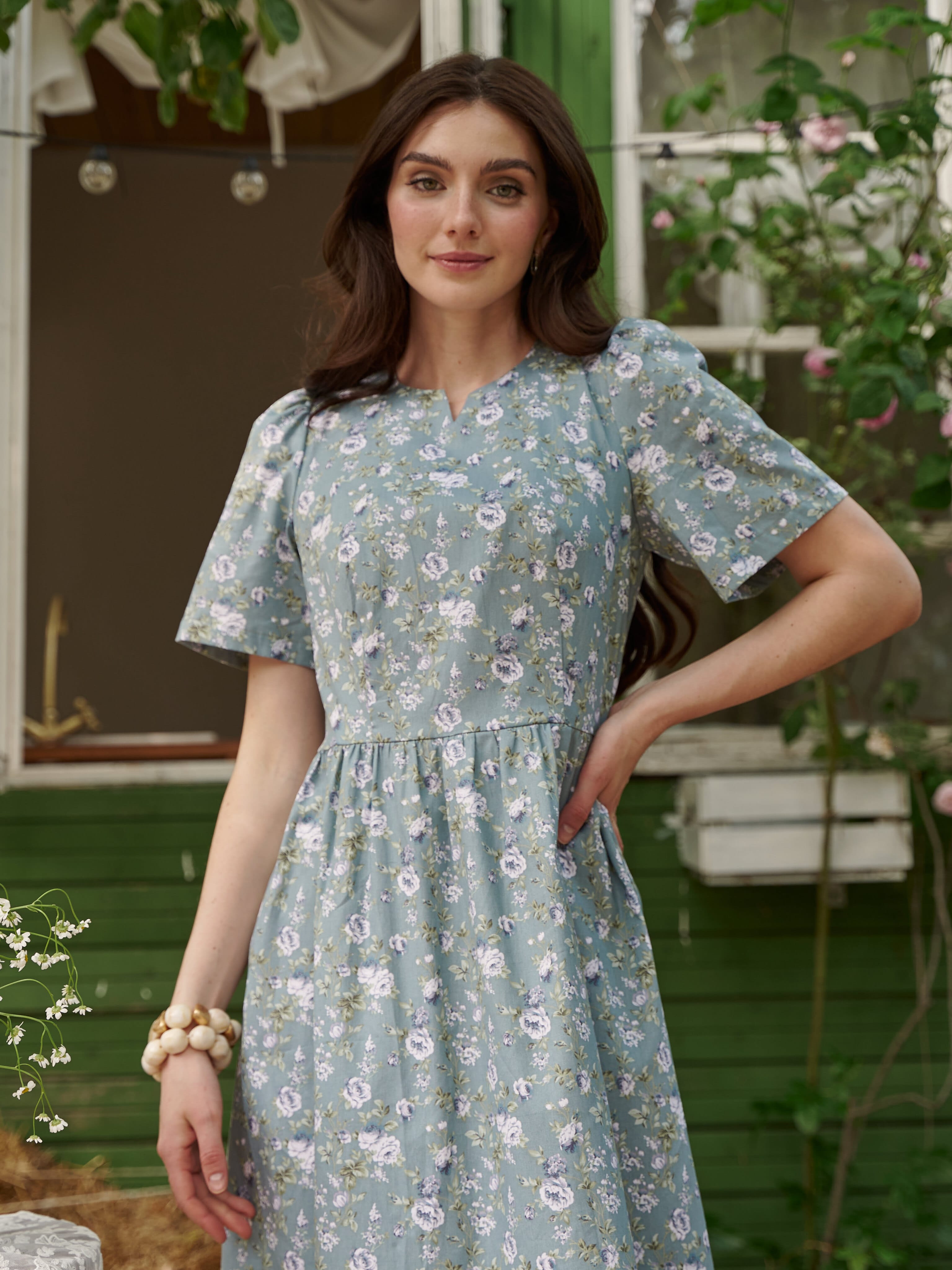 Платье с коротким рукавом. Фото 1