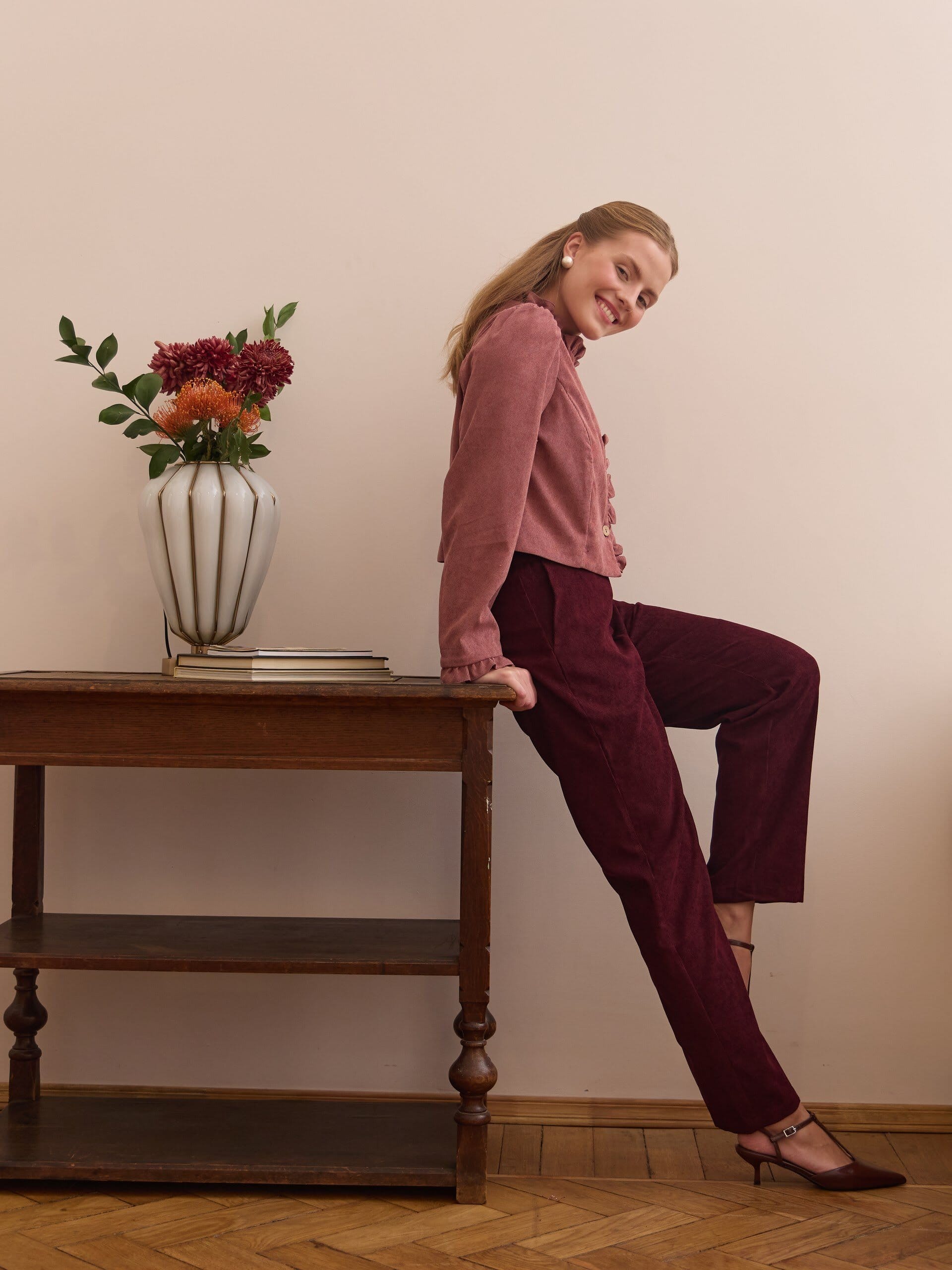 Брюки классические вельветовые. Фото 1